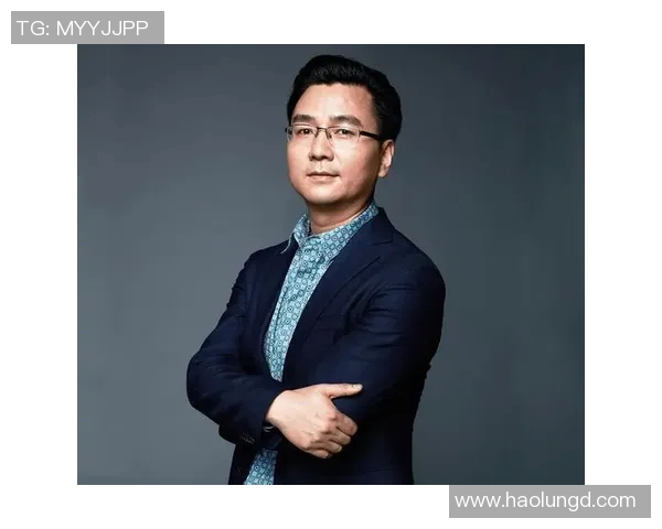 黄伟专访:从青涩少年到网球巨星的奋斗与成长之路