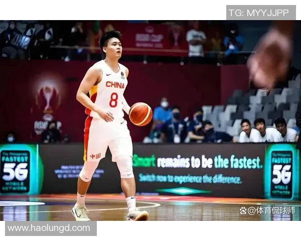 赵睿领衔中国男篮新征程展现青春力量与拼搏精神的精彩瞬间